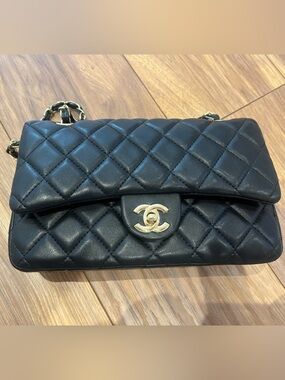Black Quilted Shoulder Bag with Gold CC Turnlock